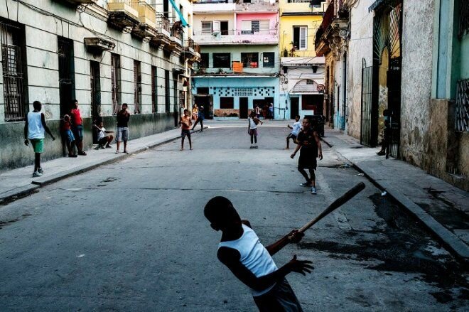 Атмосфера кубинских улиц, по которым гуляет ветер перемен