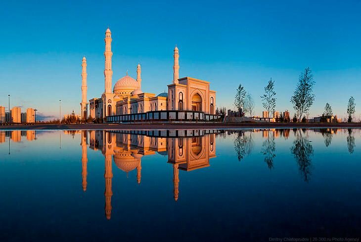 Самая крупная мечеть в Центральной Азии
